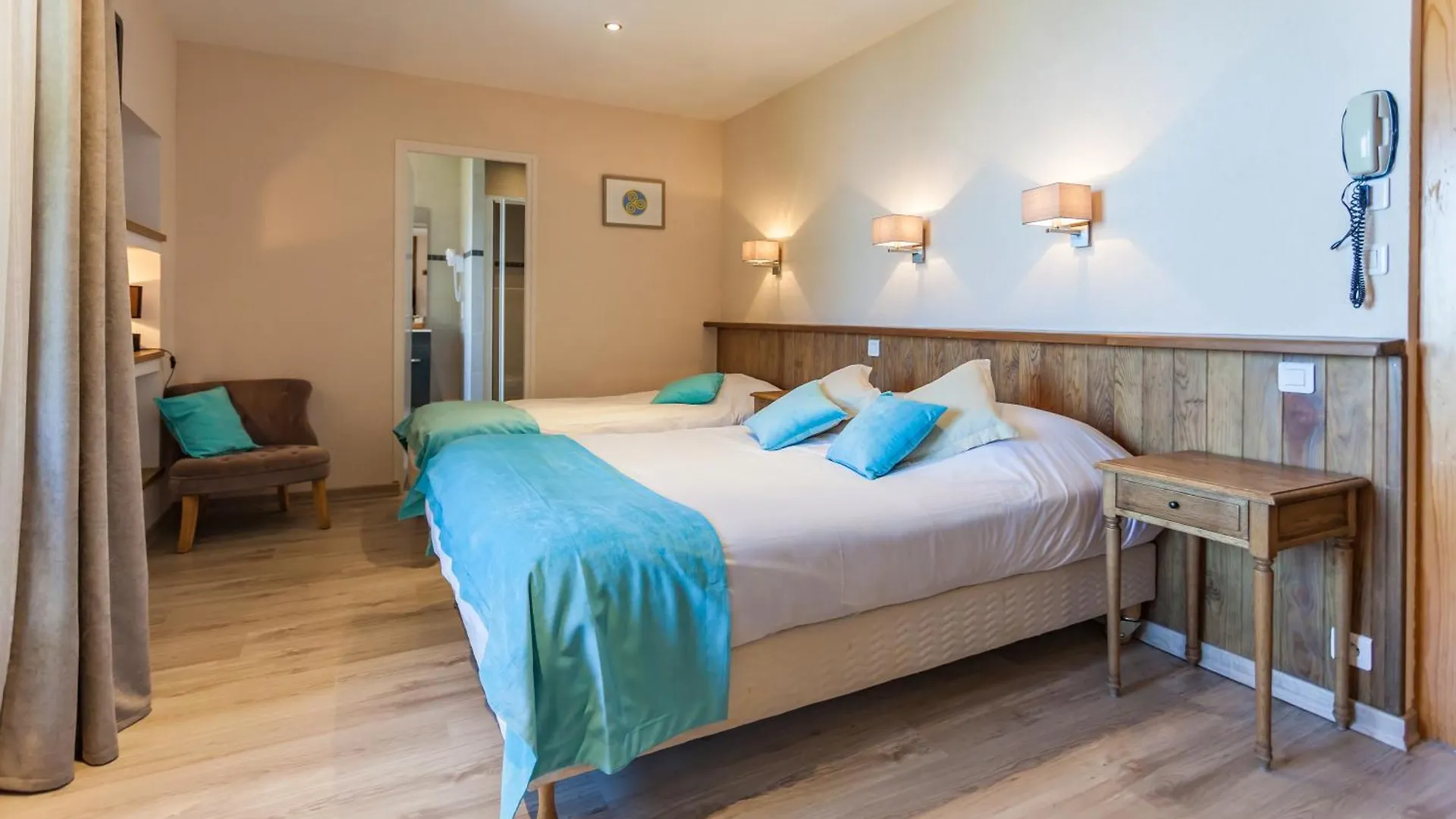 Hotel De La Plage Publier